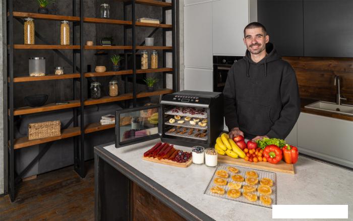 Сушилка для овощей и фруктов Garlyn D-06 Pro